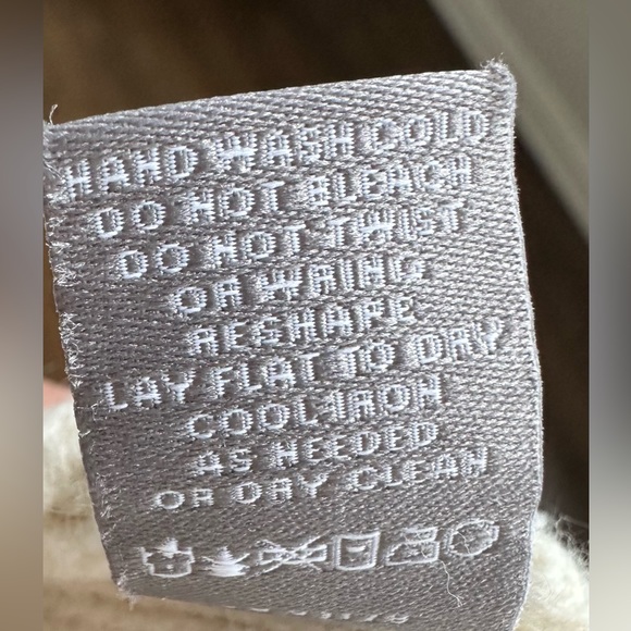 Neiman Marcus wool/cashmere blend sweater with pockets, size L - Picture 7 of 10